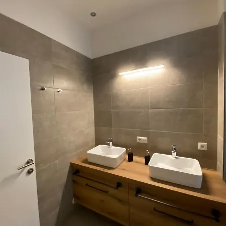 Sun Hill アパート *