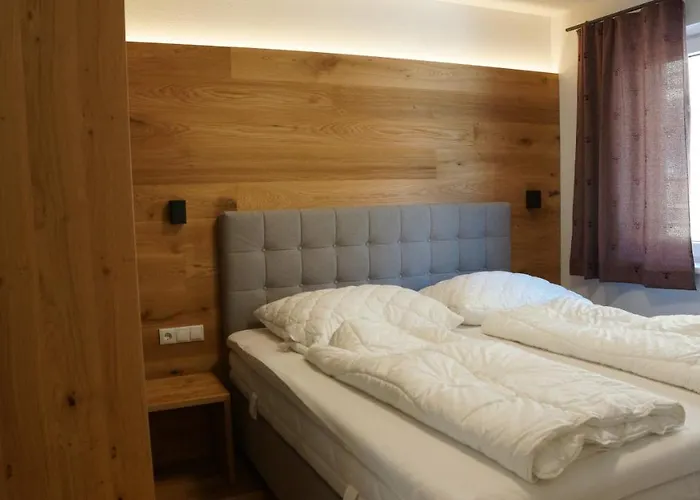 Sun Hill 斯拉德明