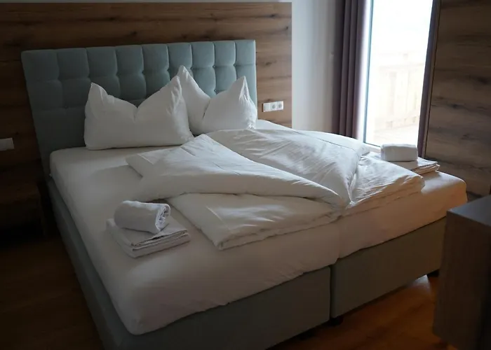 Sun Hill 斯拉德明